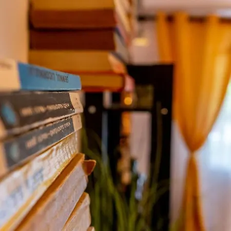 Little Boho-chic Apartment *