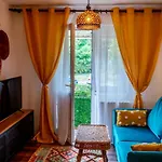 Little Boho-chic 康斯坦察
